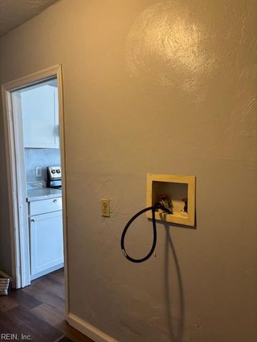 648 Ivy AVE, Newport News, VA 23607