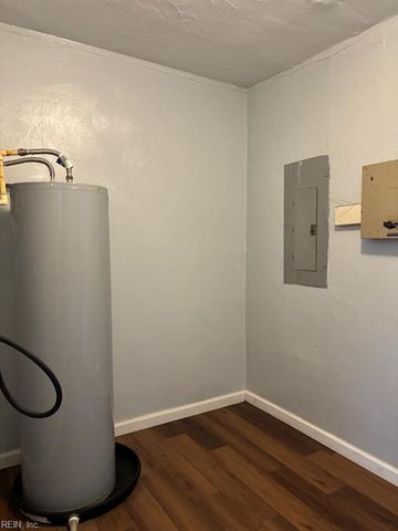 648 Ivy AVE, Newport News, VA 23607