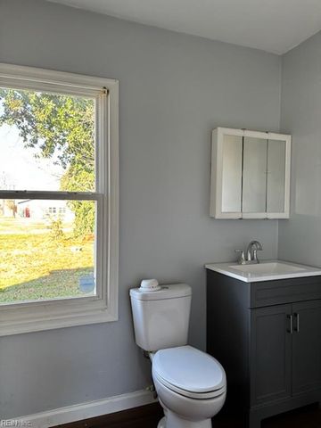 648 Ivy AVE, Newport News, VA 23607