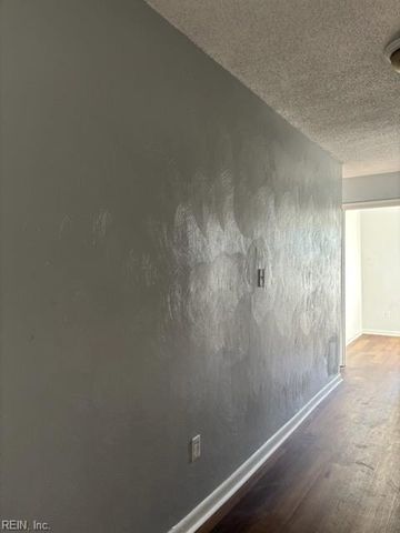 648 Ivy AVE, Newport News, VA 23607