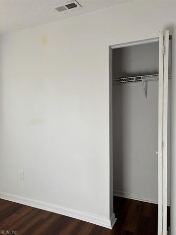 648 Ivy AVE, Newport News, VA 23607