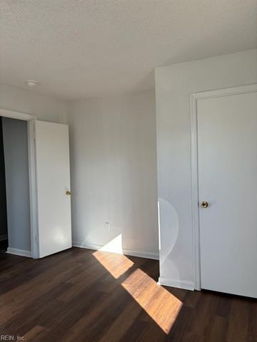 648 Ivy AVE, Newport News, VA 23607