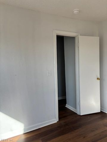 648 Ivy AVE, Newport News, VA 23607