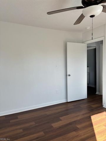 648 Ivy AVE, Newport News, VA 23607