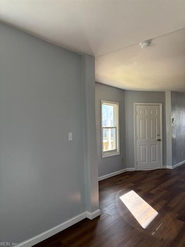 648 Ivy AVE, Newport News, VA 23607