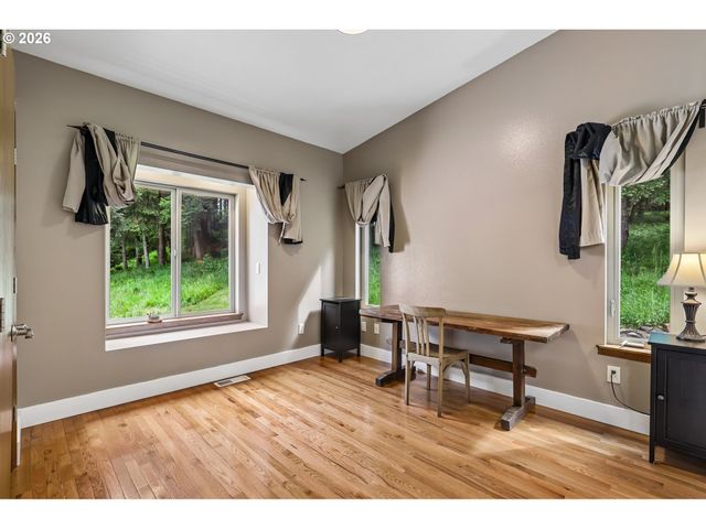 873 MOUNTAIN VIEW Rd, Kalama, WA 98625