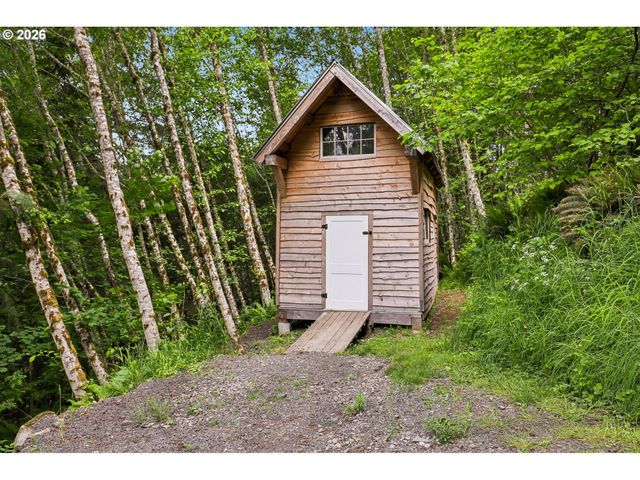 873 MOUNTAIN VIEW Rd, Kalama, WA 98625