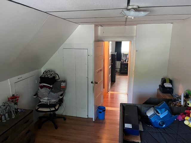 7 Goldsmith Ct, Methuen, MA 01844