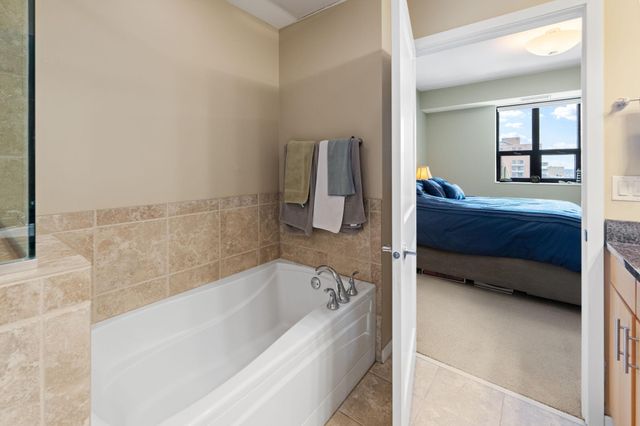 100 3rd Avenue S 2604, Minneapolis, MN 55401