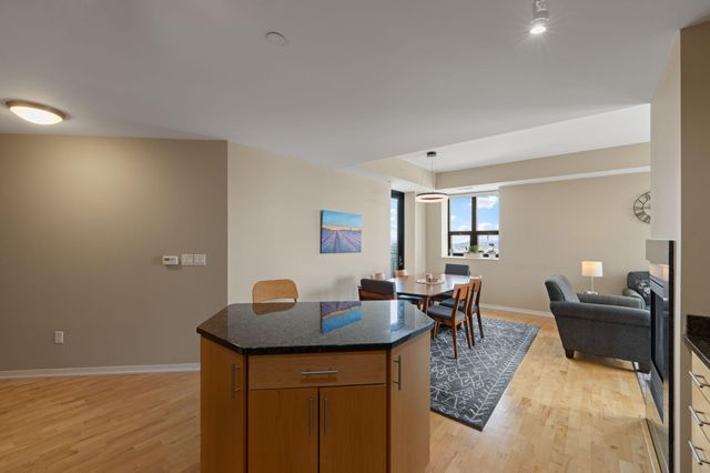 100 3rd Avenue S 2604, Minneapolis, MN 55401