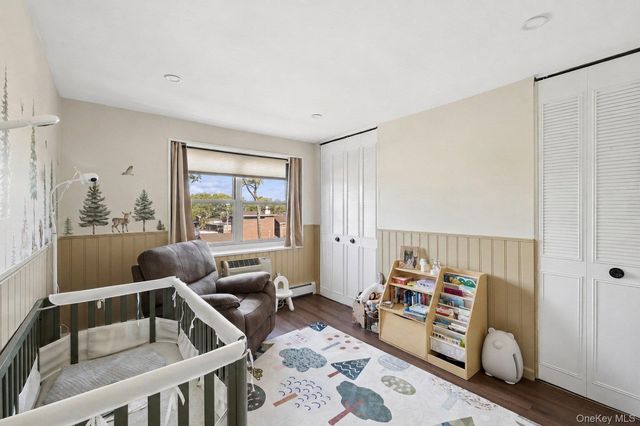 101 Lincoln Avenue 4h, Mineola, NY 11501