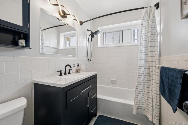 101 Lincoln Avenue 4h, Mineola, NY 11501