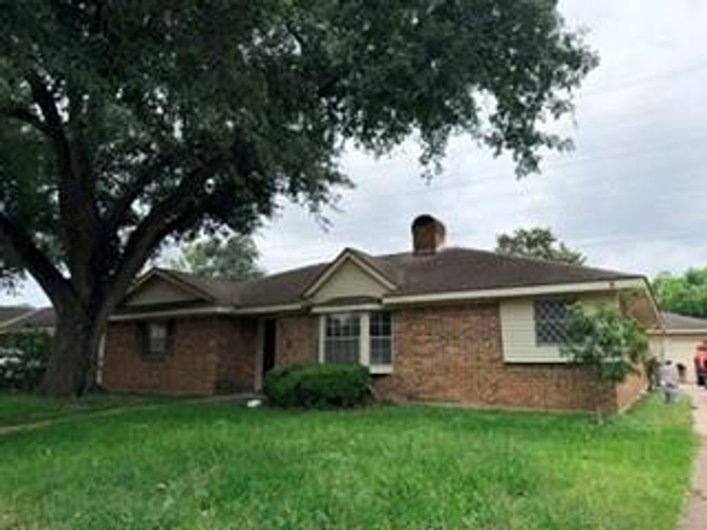 7118 Redding Road, Houston, TX 77036
