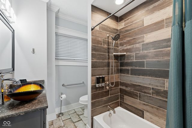 515 S 10th Street, Noblesville, IN 46060