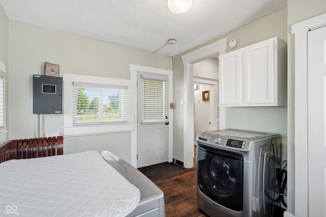515 S 10th Street, Noblesville, IN 46060