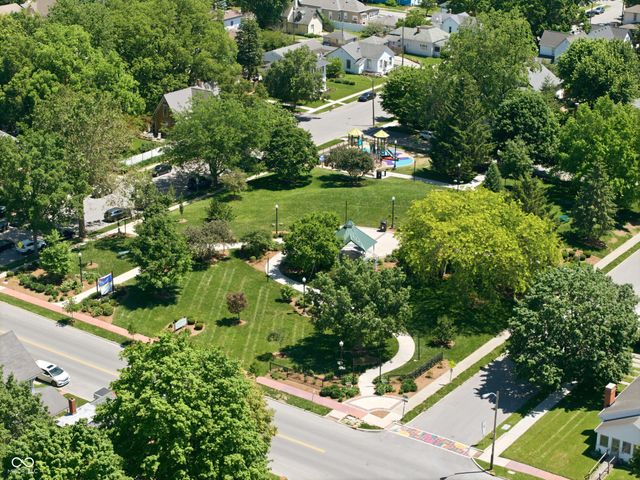 515 S 10th Street, Noblesville, IN 46060