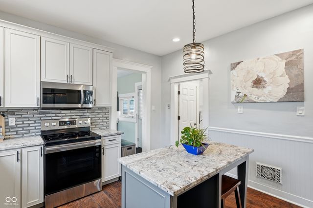 515 S 10th Street, Noblesville, IN 46060