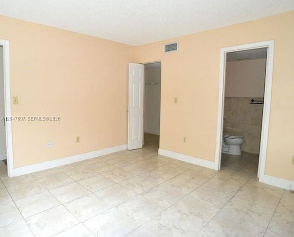 510 NW 86th 104-12 104-12, Miami, FL 33126