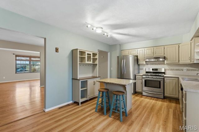 130 Dianne Drive, Belleville, IL 62220