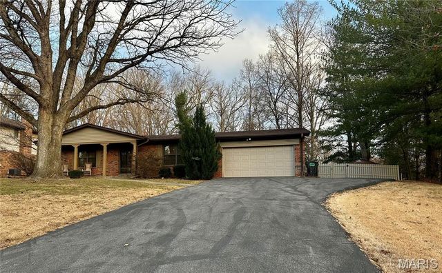 130 Dianne Drive, Belleville, IL 62220