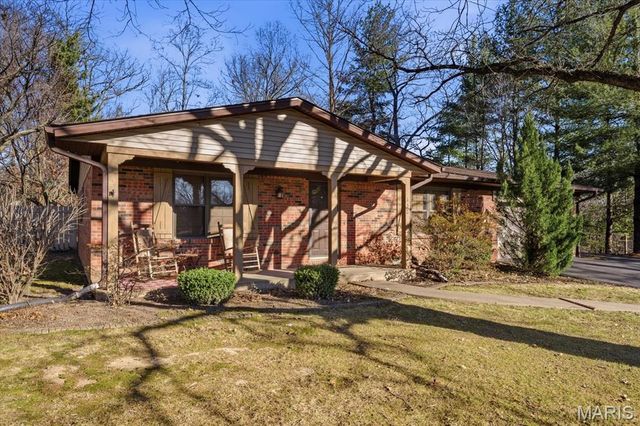 130 Dianne Drive, Belleville, IL 62220