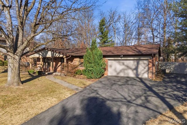 130 Dianne Drive, Belleville, IL 62220