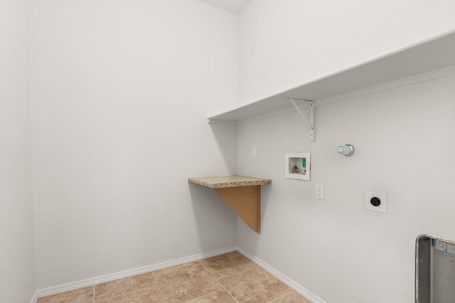 2629 La Luz Circle NE, Rio Rancho, NM 87144