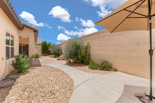 2629 La Luz Circle NE, Rio Rancho, NM 87144