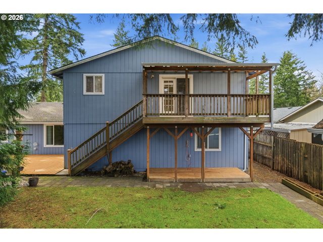 17840 WOLF Dr, Sandy, OR 97055