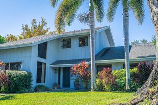 2558 KNOTTY PINE WAY, Clearwater, FL 33761