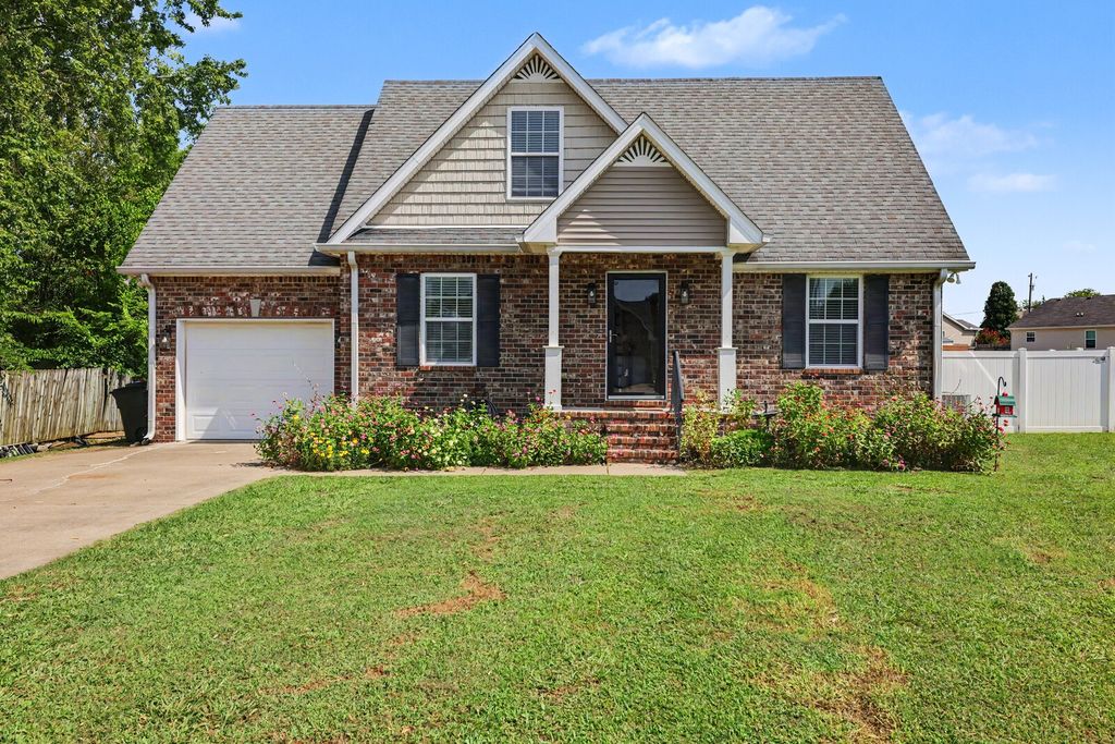 431 Princeton Dr, Lebanon, TN 37087