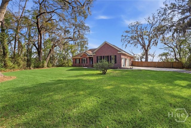 115 Pinetree Road, Midway, GA 31320