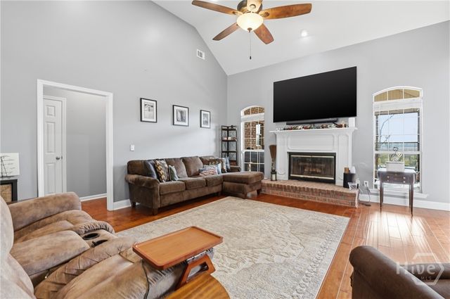 115 Pinetree Road, Midway, GA 31320