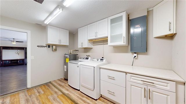 27514 Playa Del Rey LN, Bonita Springs, FL 34135