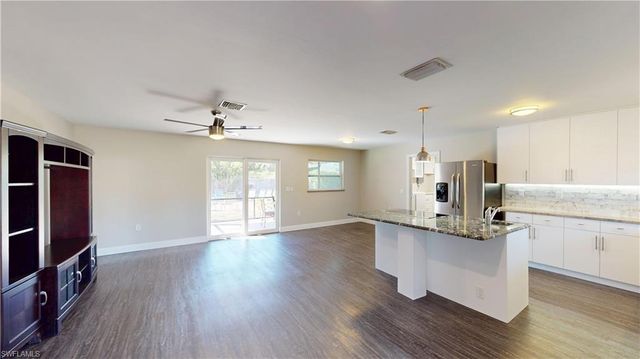 27514 Playa Del Rey LN, Bonita Springs, FL 34135