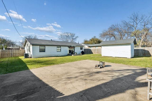 3010 Joanna Drive, Farmers Branch, TX 75234