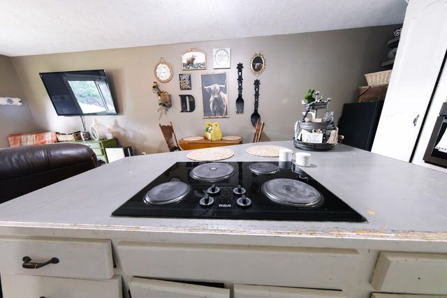 2090 Langnau Road, London, KY 40741