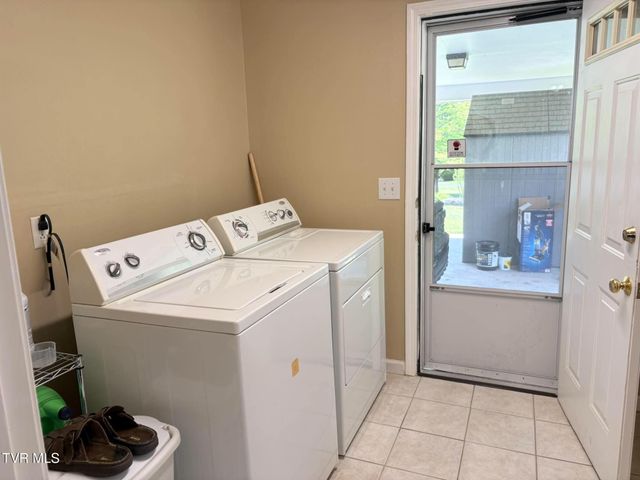 134 Briarwood Drive, Gray, TN 37615