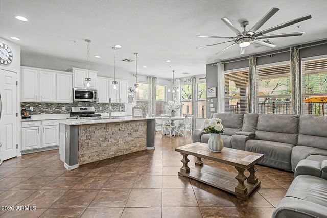 13642 W CHAPAROSA Way, Peoria, AZ 85383