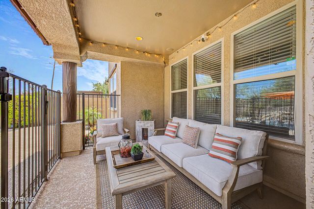 13642 W CHAPAROSA Way, Peoria, AZ 85383