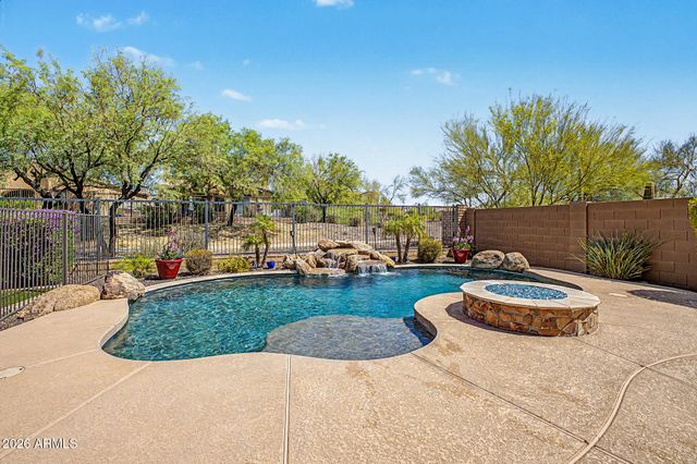 13642 W CHAPAROSA Way, Peoria, AZ 85383