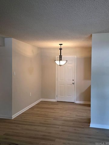 163 Honeysuckle Cir, Hot Springs, AR 71913