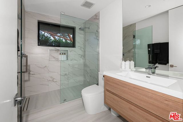 49723 Avenida Montero, La Quinta, CA 92253