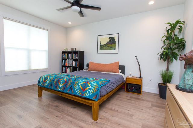 615 N B St, Pensacola, FL 32501