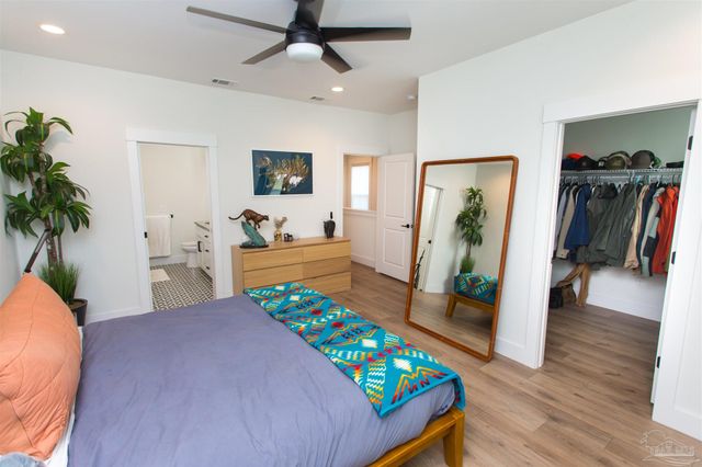 615 N B St, Pensacola, FL 32501