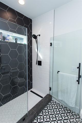 615 N B St, Pensacola, FL 32501