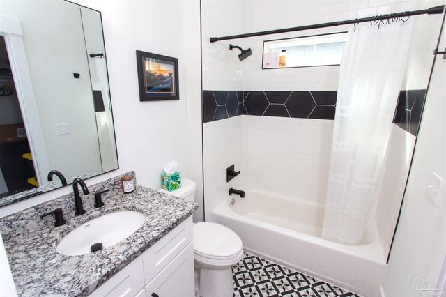 615 N B St, Pensacola, FL 32501