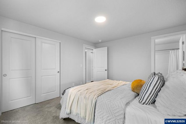 3112 S 13th St, Lebanon, OR 97355