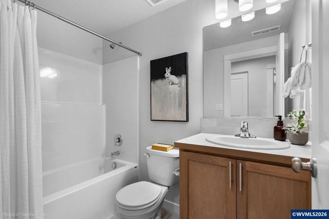 3112 S 13th St, Lebanon, OR 97355