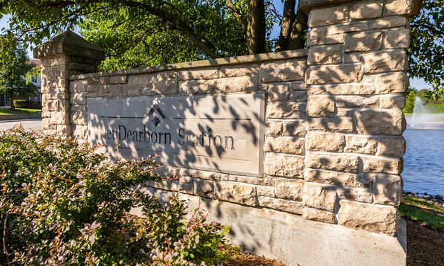 908 Bradford Drive, Naperville, IL 60563